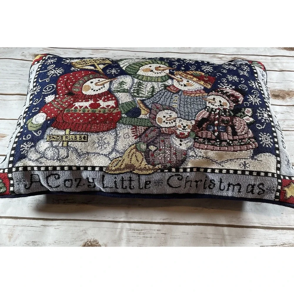 Cozy Little Christmas Snowman Family Tapestry Throw Pillow Decorative Accent‎